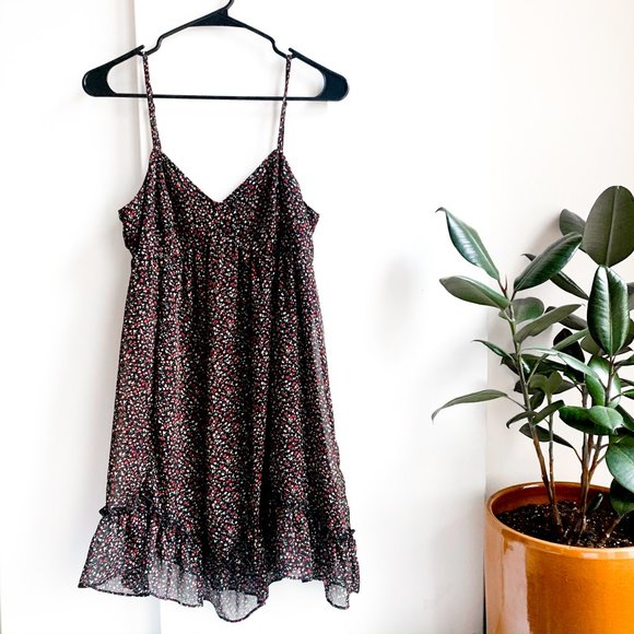 Urban Outfitters Dresses & Skirts - urban outfitters floral, flirty, adorable dress